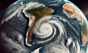 Alerta de ciclone e frente fria no país neste sábado
