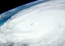Ciclone extratropical atua em parte do país nesta terça-feira