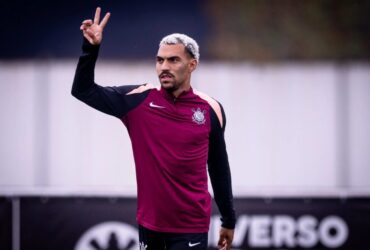 Corinthians inicia preparação para quartas da Libertadores e viaja à Argentina
