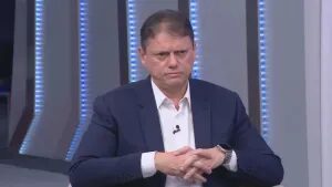 Datafolha: Tarcísio pode vencer no 1º turno em São Paulo