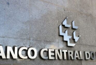 Disney, Paris e R$ 3,8 milhões: PF detalha relação financeira de Vorcaro com servidores do BC
