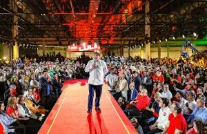 ‘Em defesa da democracia’, associação de imprensa declara apoio a Lula