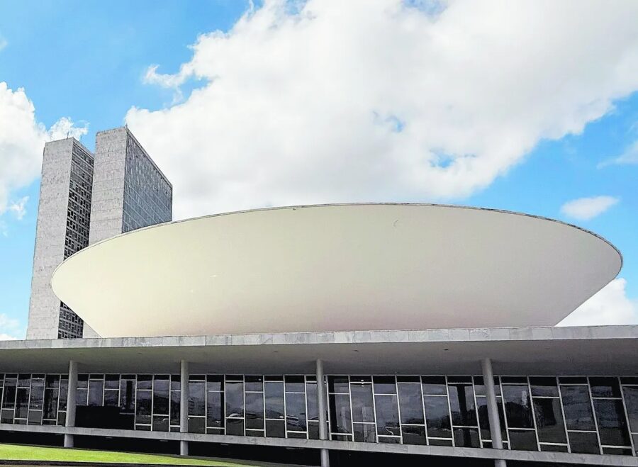 Em quantos senadores posso votar nas eleições 2026?