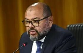 Empresários alvos da PF citam ex-ministro em acordos do INSS