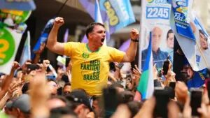 Flávio confirma presença no debate da TV Globo