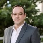 Flávio Roscoe testa positivo para covid-19 e fica fora de debate