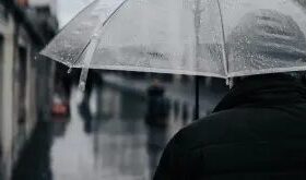 Frente fria e chuvas intensas avançam pelo país nesta sexta-feira