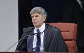 Fux suspende decisão de Dino e restabelece remoção de fake news sobre Aparecida