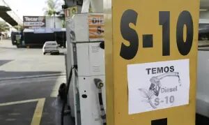 Governo Lula prorroga subsídio ao diesel por mais 30 dias