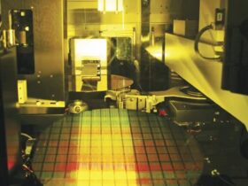 Japonesa Resonac desenvolve placas que podem produzir quatro vezes mais chips