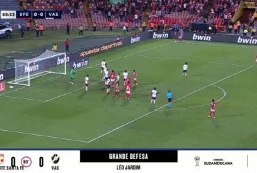 Léo Jardim faz dois milagres em menos de um minuto e garante empate do Vasco contra Santa Fe; veja
