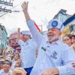 Lula participa de caminhada em Salvador nesta terça-feira