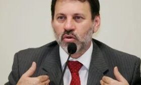 Lula pede votos para Delúbio Soares, condenado no Mensalão e na Lava Jato