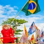 Lula tem a máquina, mas não sai do lugar nas pesquisas