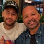 Mensagens mostram Flávio Bolsonaro e pai de Neymar cobrando Vorcaro por negócios