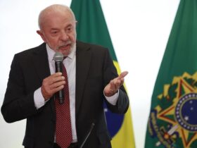 Na TV, Lula cita caso Master e diz que PF não tinha liberdade com família Bolsonaro