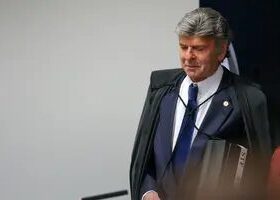 OAB-RJ defende filho de Fux depois de vazamento de mensagens com Vorcaro
