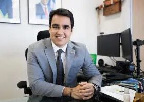 Oposição aciona PGR contra secretário de Jerônimo envolvido no caso Master
