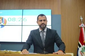 Vereador tem orelha decepada durante assalto em casa