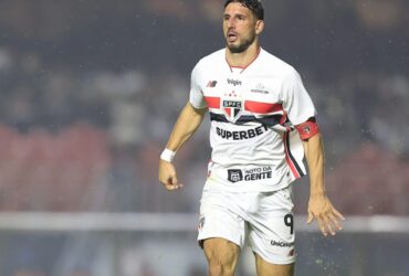 Vice-artilheiro do São Paulo, Calleri revê Boca e volta à Bombonera após 11 anos