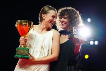 'Woman Unknown' e John Malkovich são premiados no Festival de Veneza