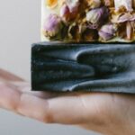 Anvisa define regras específicas para a produção artesanal de cosméticos; confira