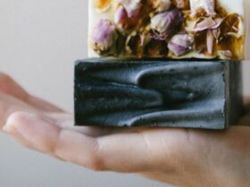 Anvisa define regras específicas para a produção artesanal de cosméticos; confira