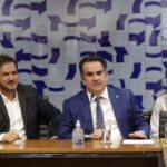 Com presença de ACM Neto, PP e União Brasil oficializam apoio a Flávio Bolsonaro