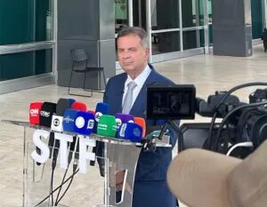 Depois de encontro com Fachin, Marinho diz que ‘ninguém está acima da lei’