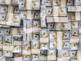 Dólar fecha acima de R$ 5,22 em dia de mal-estar global