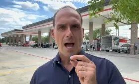 Eduardo Bolsonaro promete ‘faxina’ no Itamaraty se Flávio vencer eleição