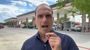 Eduardo Bolsonaro promete ‘faxina’ no Itamaraty se Flávio vencer eleição