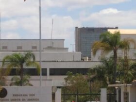 EUA reabrem Embaixada e consulados no Brasil após 1º turno das eleições
