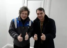Flávio agradece apoio de Milei no 1º turno