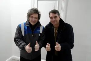 Flávio agradece apoio de Milei no 1º turno