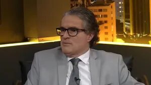 Força nas ruas é diferencial de Flávio no 2º turno, avalia diretor do Paraná Pesquisas