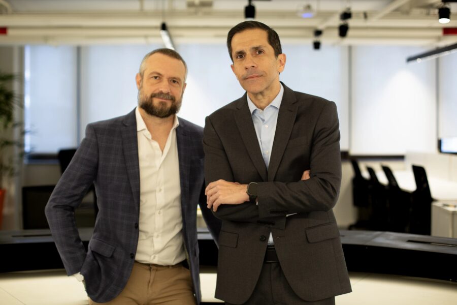 Inteligência institucional transforma riscos em vantagem competitiva