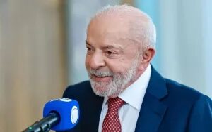 Lula nega finalidade eleitoral de aumento do Bolsa Família