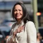 María Corina parabeniza Flávio pela vitória no 1º turno