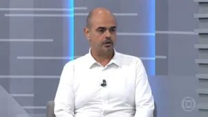 Mensagens mostram cobranças de deputado a governador de MG em caso de suposta propina