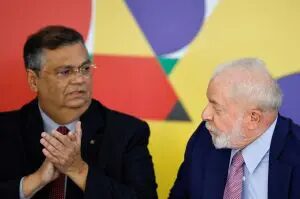 O post de Dino no dia seguinte ao fim do 1º turno