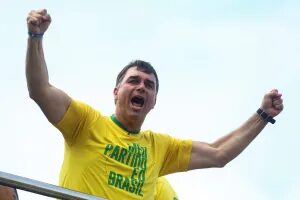 Os bastidores da articulação no TSE para manter retirada de fake news sobre Flávio