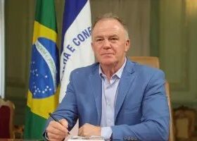 Renato Casagrande (PSB) e Evair de Melo (Republicanos) são eleitos senadores no Espírito Santo