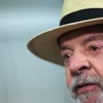Vídeo: brasileiros fazem ato contra Lula em Londres