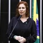 ‘A sentença foi categórica ao afirmar a perseguição política’, diz Carla Zambelli