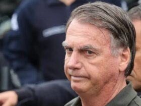 Advogado deixa defesa de Bolsonaro após divergências sobre estratégia no STF