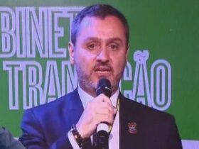 Afastamento de diretor da PF protege investigação, afirma especialista