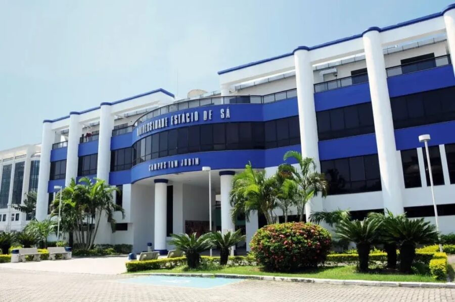 Afya e Yduqs confirmam fusão que cria companhia de R$ 9 bilhões