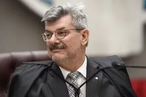 AGU pede ao Supremo perda do cargo de Marco Buzzi