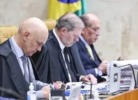 Ala do STF aposta na abertura de arquivos do Master para tirar Moraes do centro da crise